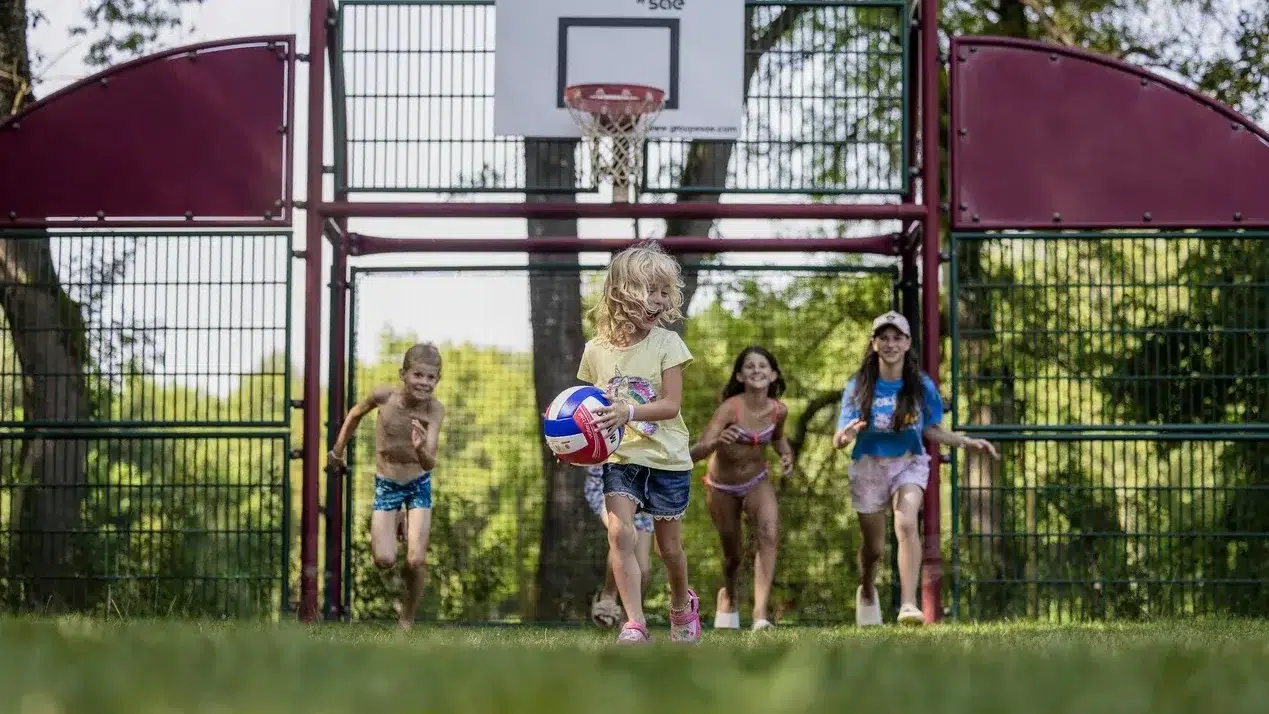 camping with children dordogne  