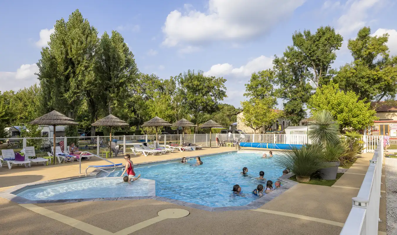 camping avec piscine dordogne
