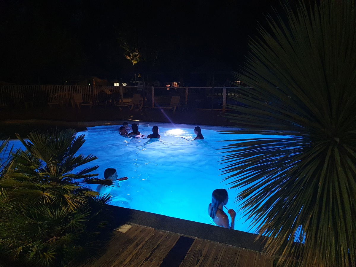 camping dordogne piscine